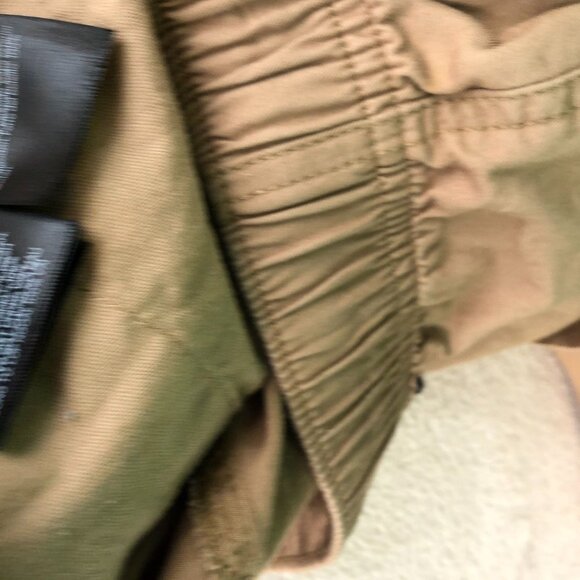 H&M Woman's Pants Size 18 Pull On Elastic Waist Straight Leg Casual Travel Loose - Picture 12 of 14